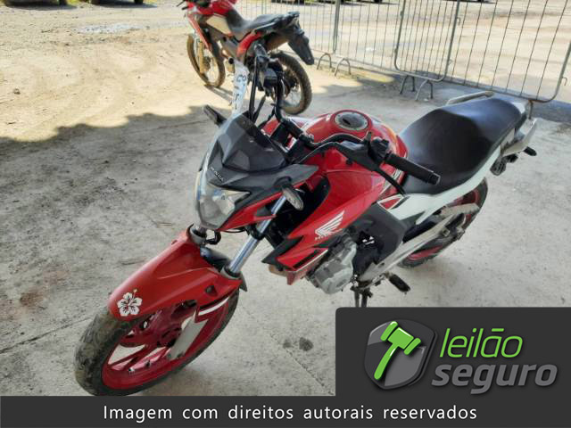 LOTE 010 HONDA CB 250 F 2022